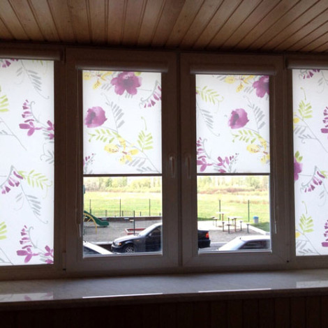 Рулонные шторы закрытого типа с направляющими Вариант 16